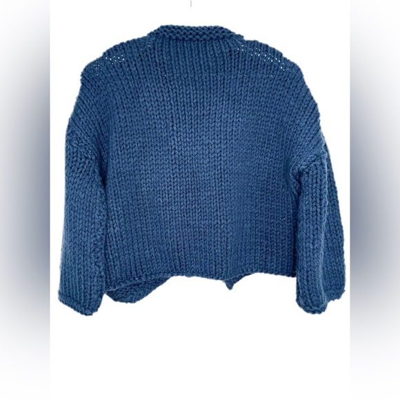 Hand-Knit Cardigan - Picture 4 of 7